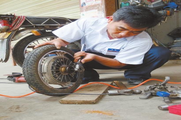 电动车出现故障时我们该怎么维修？